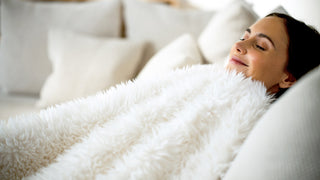 Jacquard Faux Fur Throw | Ultra-Soft, Cozy Elegance | Ivory